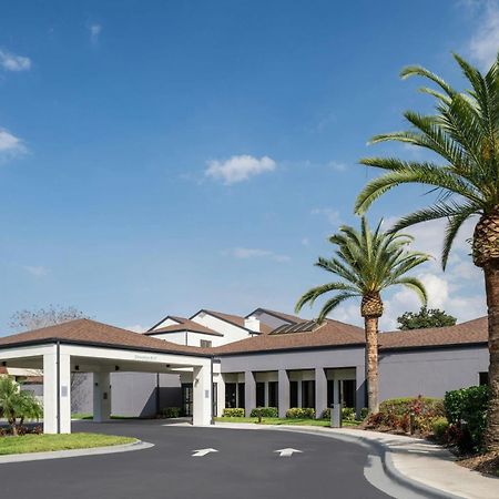 Courtyard By Marriott Orlando Airport Hotel Exterior foto