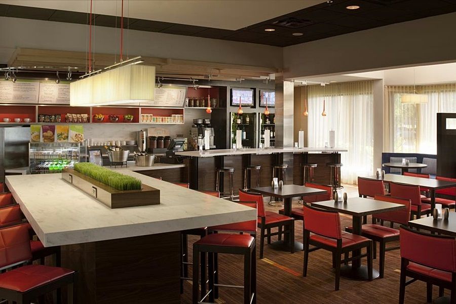 Courtyard By Marriott Orlando Airport Hotel Exterior foto