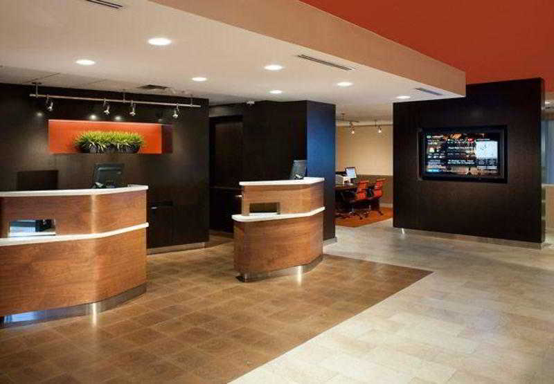 Courtyard By Marriott Orlando Airport Hotel Exterior foto