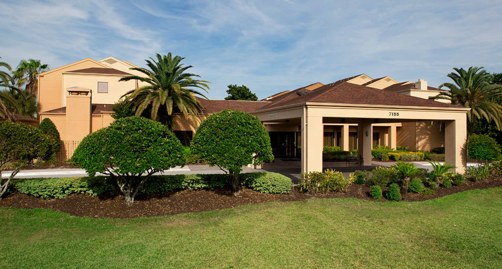 Courtyard By Marriott Orlando Airport Hotel Exterior foto